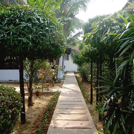Chhuti Holiday Resort 볼푸르 외부 사진
